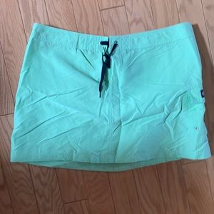 Vineyard Vines Lime Green Skirt with Logo Pocket Size 16